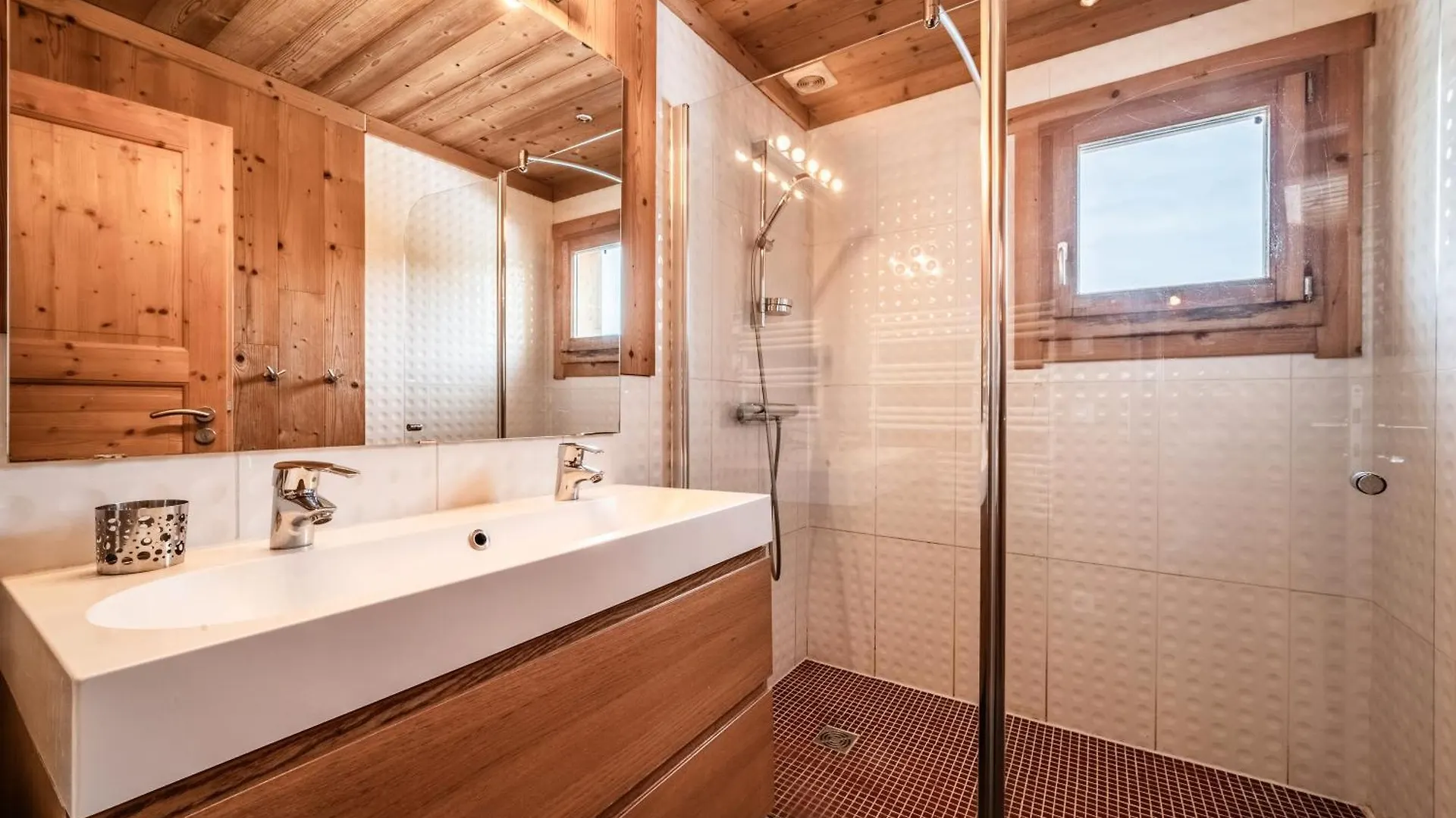 Chalet Les Amborzales Taninges 0*,